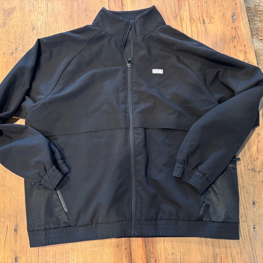 Figs Sydney Black Scrub Jacket